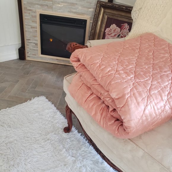 Lockport Vtg Quilted SATIN Comforter Blanket 66 x 85 Twin Pink Peach Thick Warm - Picture 14 of 16
